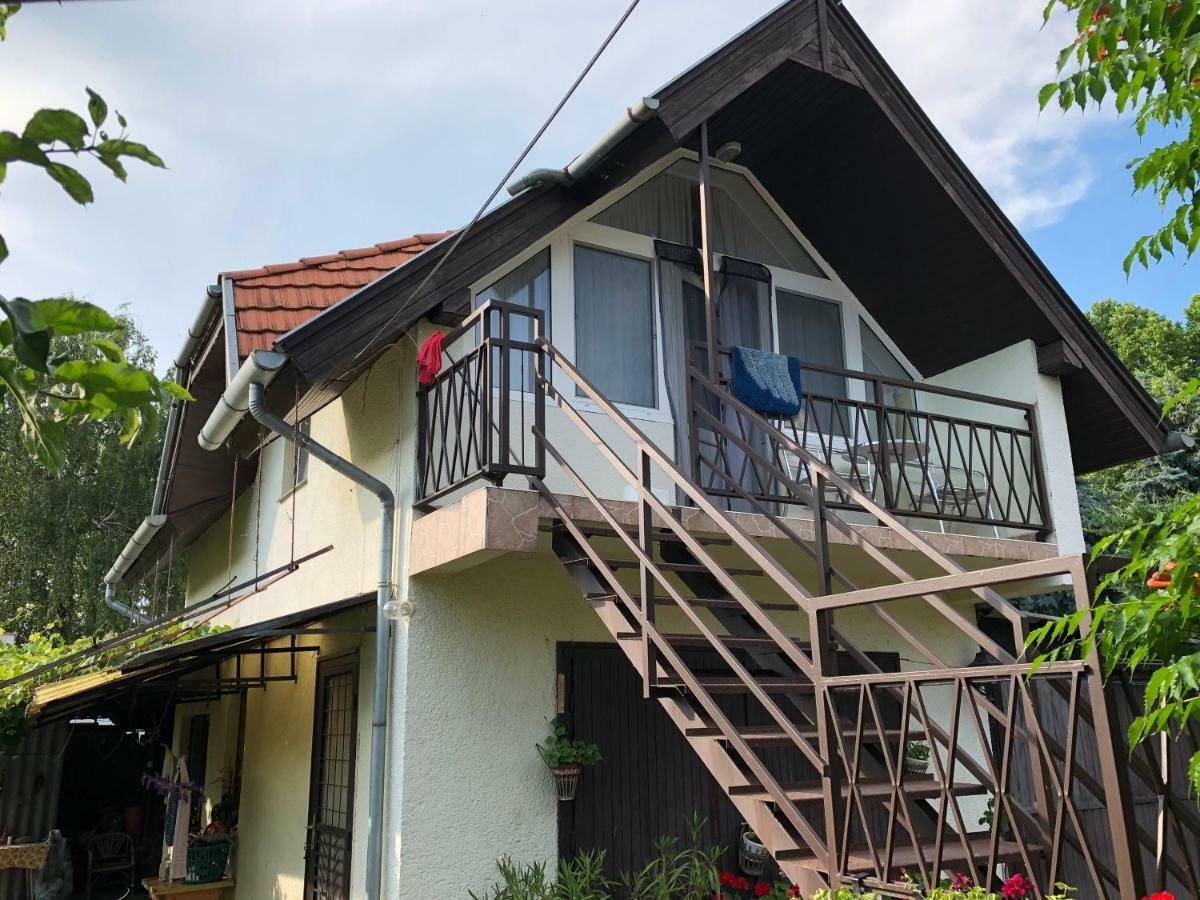 Liget Apartman Balatonföldvár Eksteriør billede